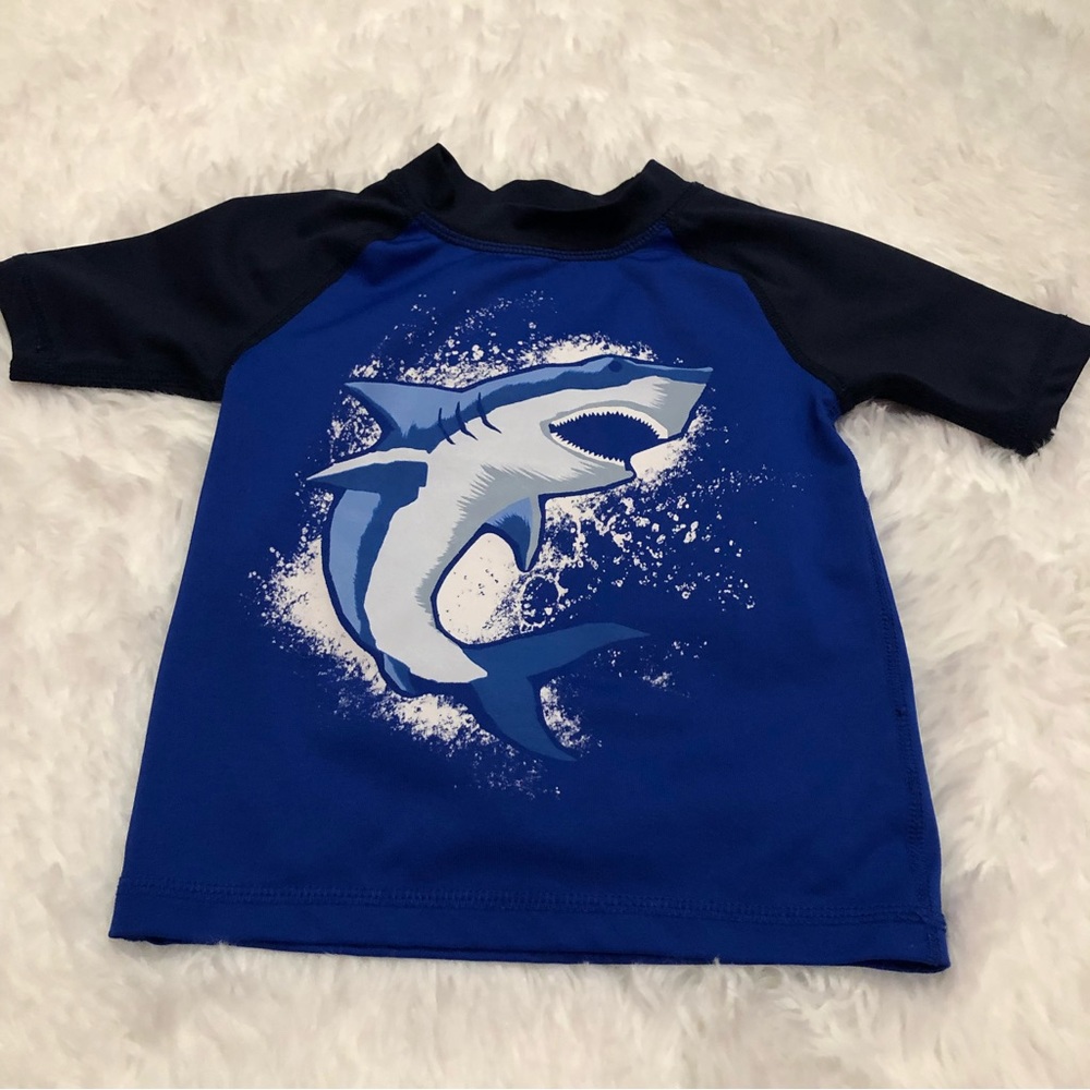 Place Sport shark rash guard size XS 4 blue black